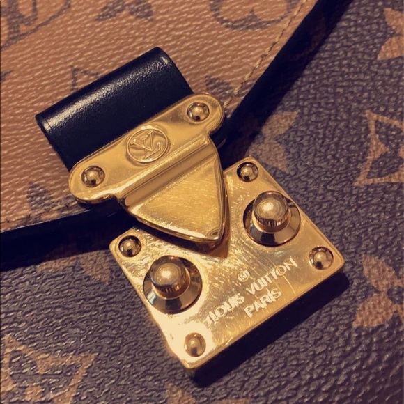 Louis Vuitton Pochette Metis Monogram Reverse - Picture 9 of 10